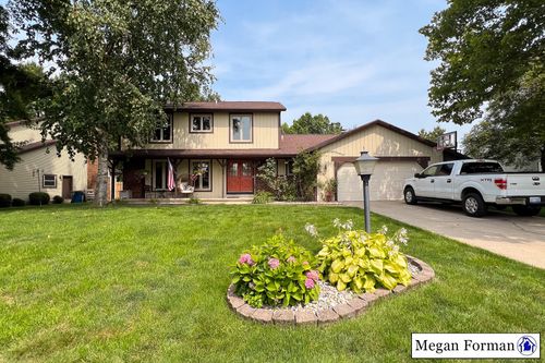 2075 Waterbury Dr, Grand Rapids, MI, 49508-6364 | Card Image