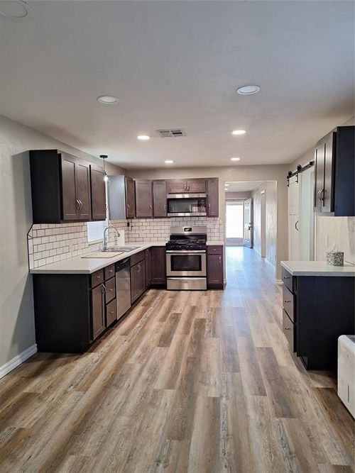 1505 Foster Ave, Seminole, OK, 74868-2714 | Card Image