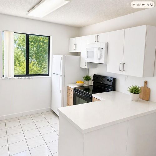 204-2710 W 60th Pl, Hialeah, FL, 33016-5955 | Card Image