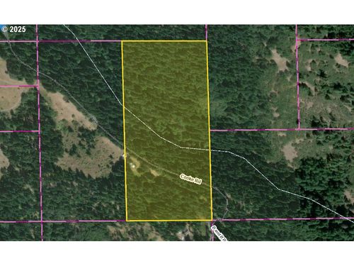 121 Cooke Rd, White Salmon, WA, 98672-8807 | Card Image