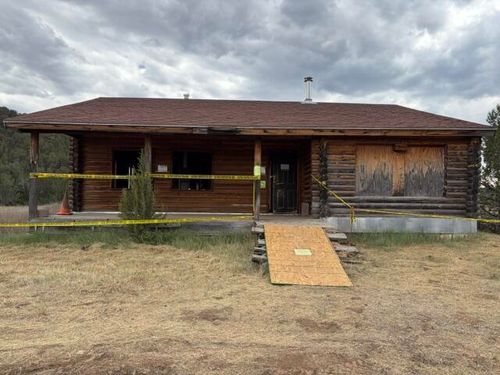 64 Vidalia Rd W, Edgewood, NM, 87015-6510 | Card Image