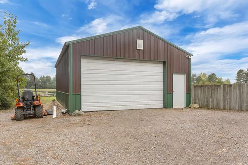 15251 Geddes Rd, Hemlock, MI, 48626-8657 | Card Image