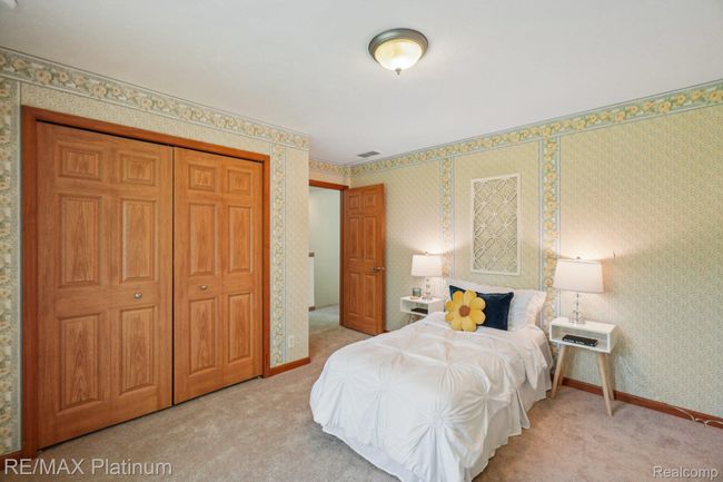 Upstairs Bedroom 3 | Image 24