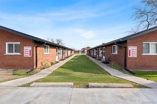 3915 Devon, Royal Oak, MI, 48073 | Card Image