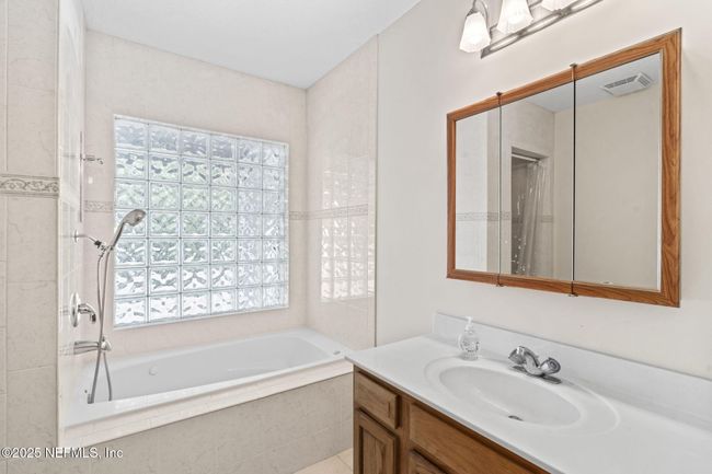 5398 Laurie Ln, House other with 2 bedrooms, 2 bathrooms and null parking in MIDDLEBURG FL | Image 25