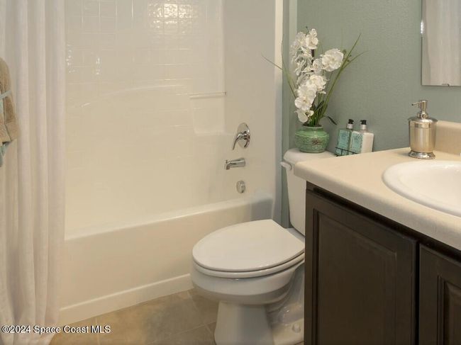 Model home - actual features may vary. | Image 13