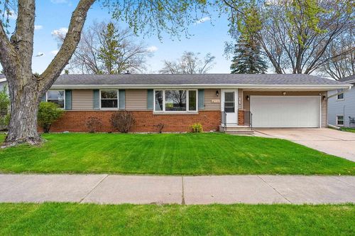 1870 Gary Lane, GREEN BAY, WI, 54303 | Card Image