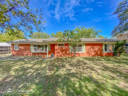 102 Green Meadows Cir, Abilene, TX, 79605-4918 | Card Image