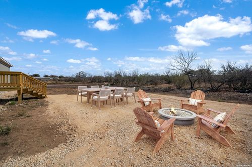 224 Private Road 4656, Hondo, TX, 78861-2233 | Card Image