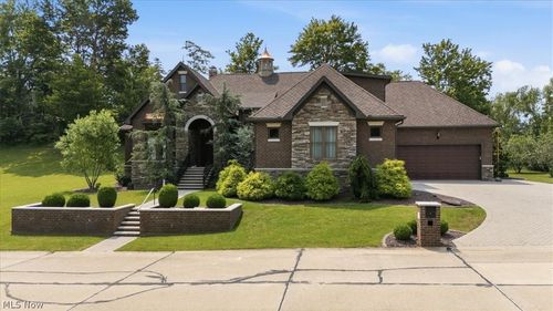 35 Skyview Drive, Parkersburg, WV, 26101 | Card Image