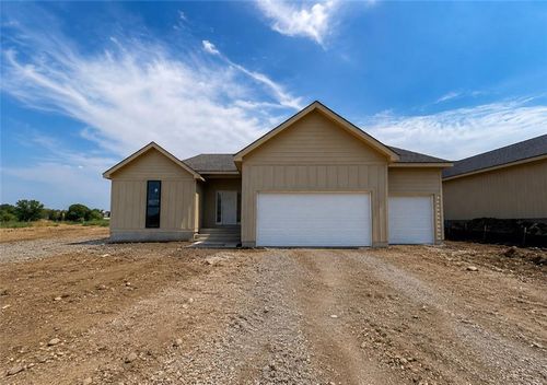 19317 Skyview Ln, Spring Hill, KS, 66083 | Card Image