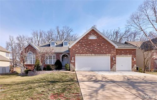 608 Geiser Brook Ct, Lake St Louis, MO, 63367-2611 | Card Image