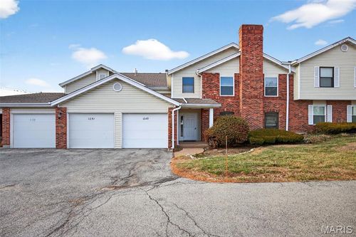 1051 Windstream Dr, Saint Peters, MO, 63376-4017 | Card Image