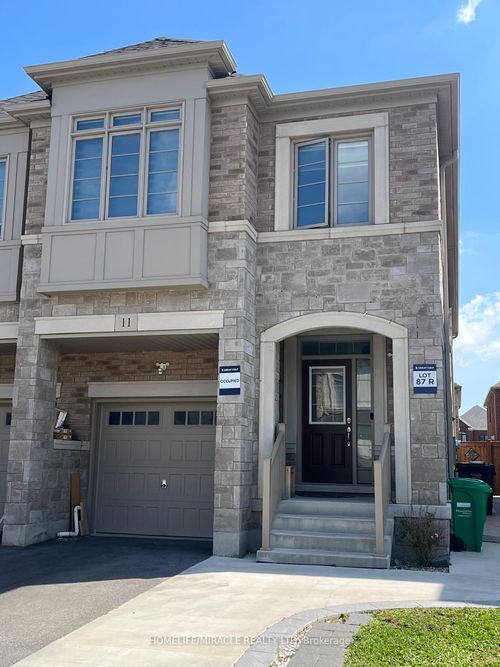 11 Banner Elk St, Brampton, ON, L6Y6J6 | Card Image