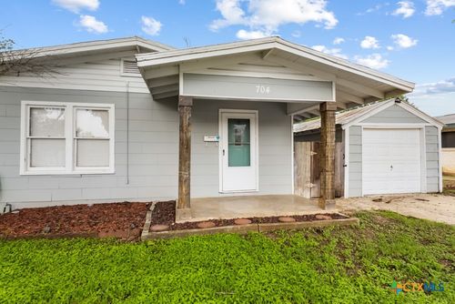 704 Curtiss Avenue, Schertz, TX, 78154 | Card Image