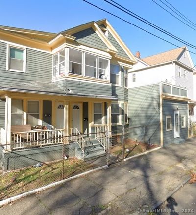 35-37 White Street, Home with 6 bedrooms, 3 bathrooms and null parking in Bridgeport CT | Image 1