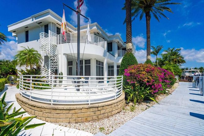 2551 Ne 31 St Ct, House other with 4 bedrooms, 6 bathrooms and null parking in Lighthouse Point FL | Image 78