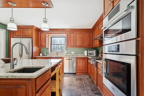 142 Rocky Ln, Wells River, VT, 05081-9779 | Card Image