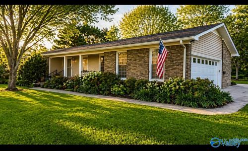 3400 Sorter Dr, Guntersville, AL, 35976-2739 | Card Image
