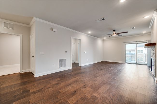 APT-8402 - 651 N Watters Rd, Condo with 2 bedrooms, 2 bathrooms and null parking in Allen TX | Image 4