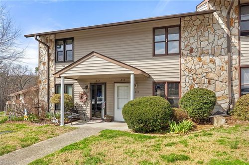 1019 Cedar Place Ct, Winston Salem, NC, 27107-6938 | Card Image