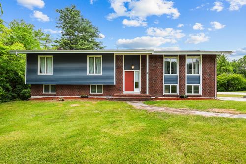 2 Parker Drive, Hudson, NH, 03051 | Card Image