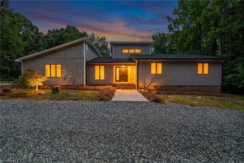 5707 Gatestone Dr, Greensboro, NC, 27406-8024 | Card Image