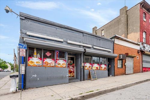 204 Ashburton Ave, Yonkers, NY, 10701-3203 | Card Image