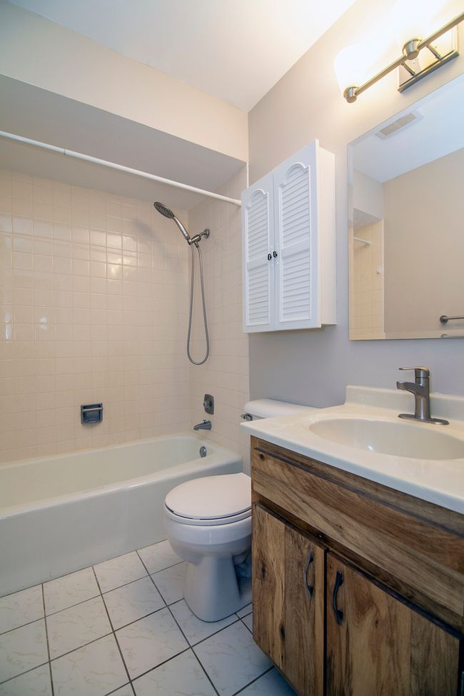 APT-3D - 9960 Franchesca Ct, Condo with 2 bedrooms, 2 bathrooms and 2 parking in Orland Park IL | Image 14