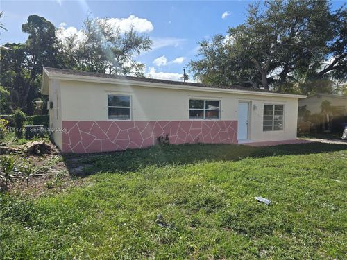 1320 Ne 211th Ter, Miami, FL, 33179-1335 | Card Image