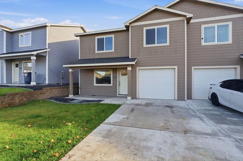 442 N 5th Ave, Connell, WA, 99326-4103 | Card Image