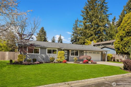 7063 122nd Avenue Se, Newcastle, WA, 98056 | Card Image