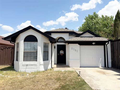 2702 Game Lake Dr, Irving, TX, 75060-6606 | Card Image
