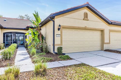 420 Seneca Falls Dr, APOLLO BEACH, FL, 33572-3141 | Card Image