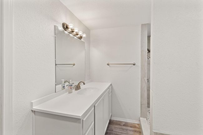 vanity primary bath | Image 16