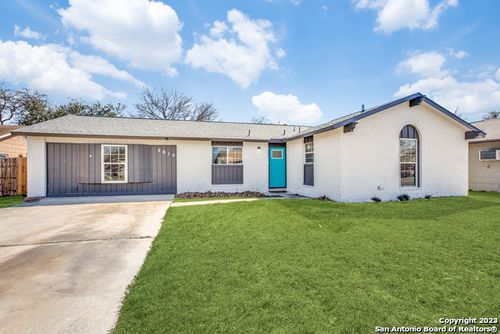 2610 Lakebriar St, San Antonio, TX, 78222-1614 | Card Image