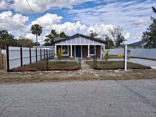 825 3rd St, WINTER HAVEN, FL, 33881-1413 | Card Image
