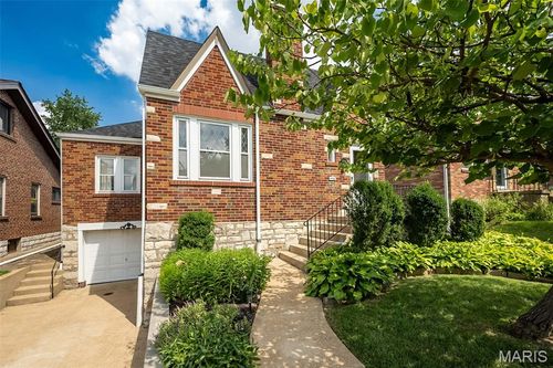 1724 Mccready Ave, Richmond Heights, MO, 63117-2106 | Card Image