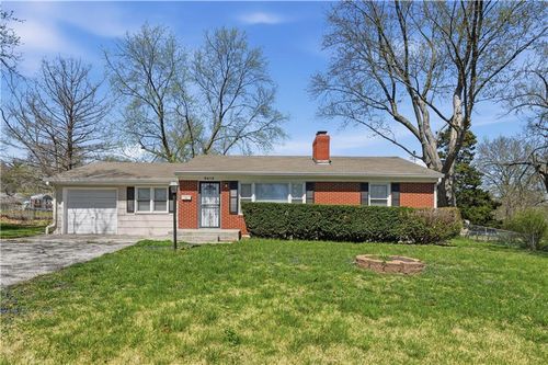 9412 E 70th Ter, Raytown, MO, 64133-5910 | Card Image