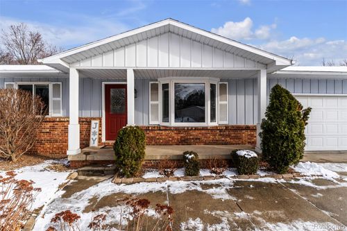 166 Crooked Limb Dr, Lapeer, MI, 48446-3137 | Card Image