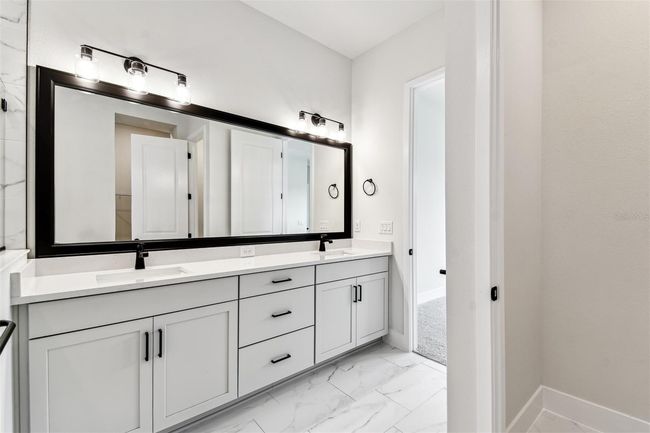 Owner's Bath | Image 21