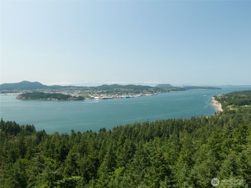 7280 Muriel Ln, Anacortes, WA, 98221-8711 | Card Image