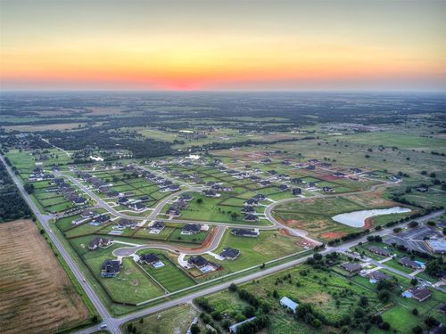 2470 Nw 227th St, Edmond, OK, 73025-9221 | Card Image