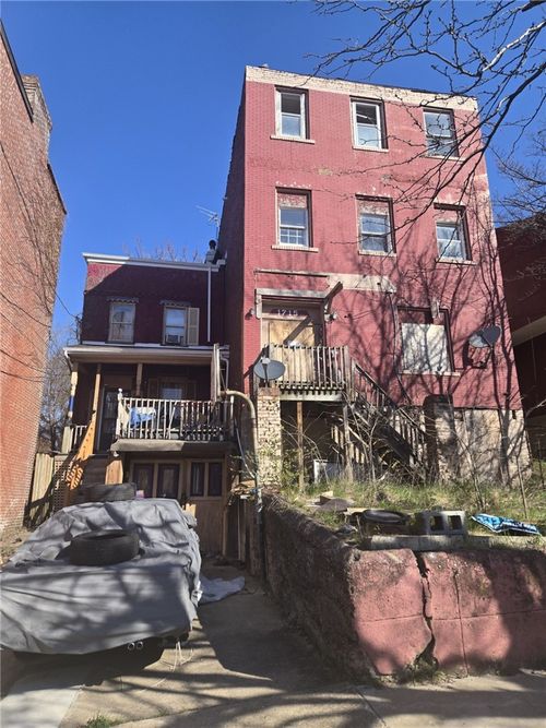 1715 Bedford Ave, Pittsburgh, PA, 15219-3657 | Card Image