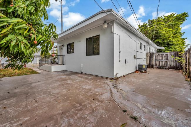 1710 E 6 Th Ave, House other with 4 bedrooms, 2 bathrooms and null parking in Hialeah FL | Image 27