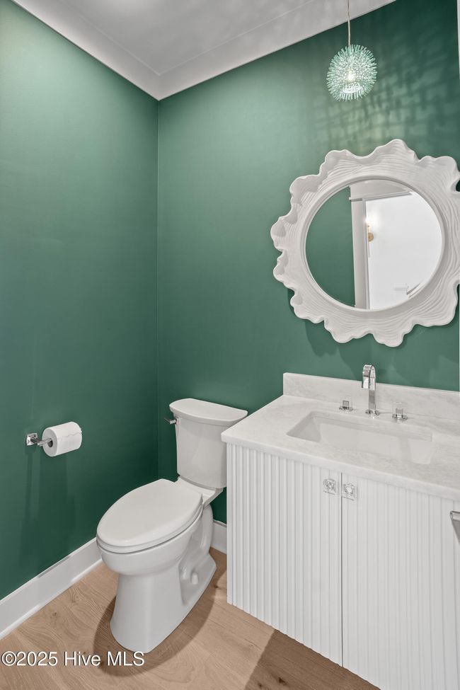 Foyer Powder room | Image 42