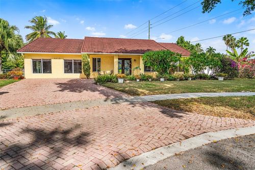 8619 Sw 51st St, Cooper City, FL, 33328-4301 | Card Image