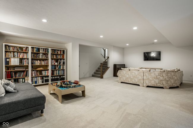 Basement rec area | Image 30