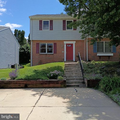 53 Oriole Dr, EPHRATA, PA, 17522-1220 | Card Image