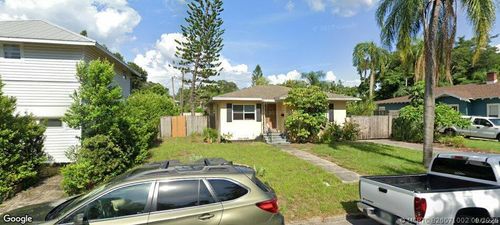 2025 11th St N, St Petersburg, FL, 33704-4141 | Card Image